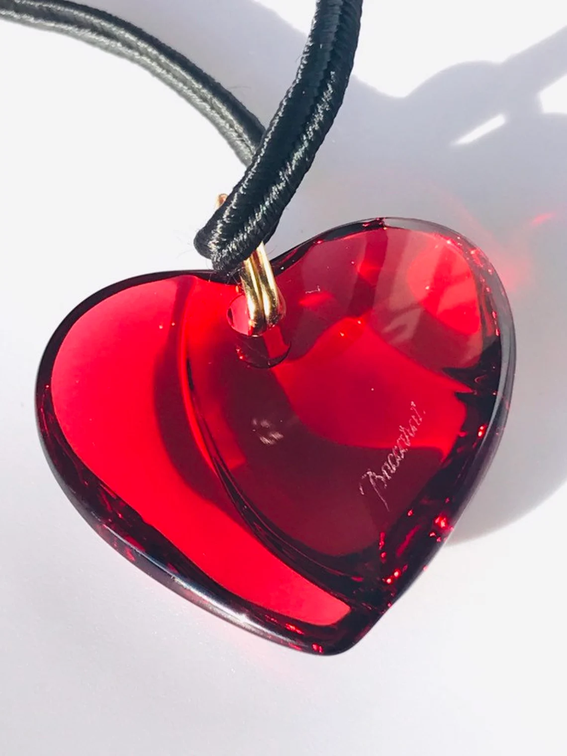 Discover the Baccarat Heart Necklace Collection on Betso88